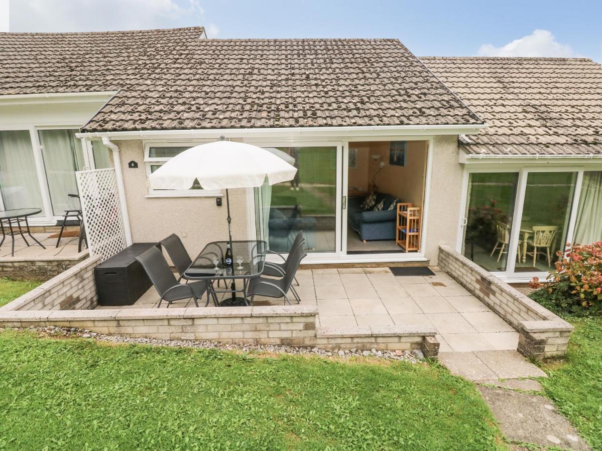 Villa Number 6 Oxwich Leisure Park Swansea Exterior foto
